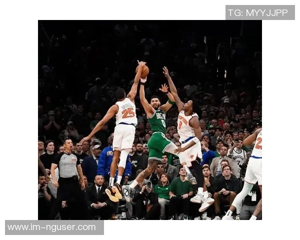 布里奇斯加时发威砍下35分助球队逆转胜利全场最佳表现令人瞩目